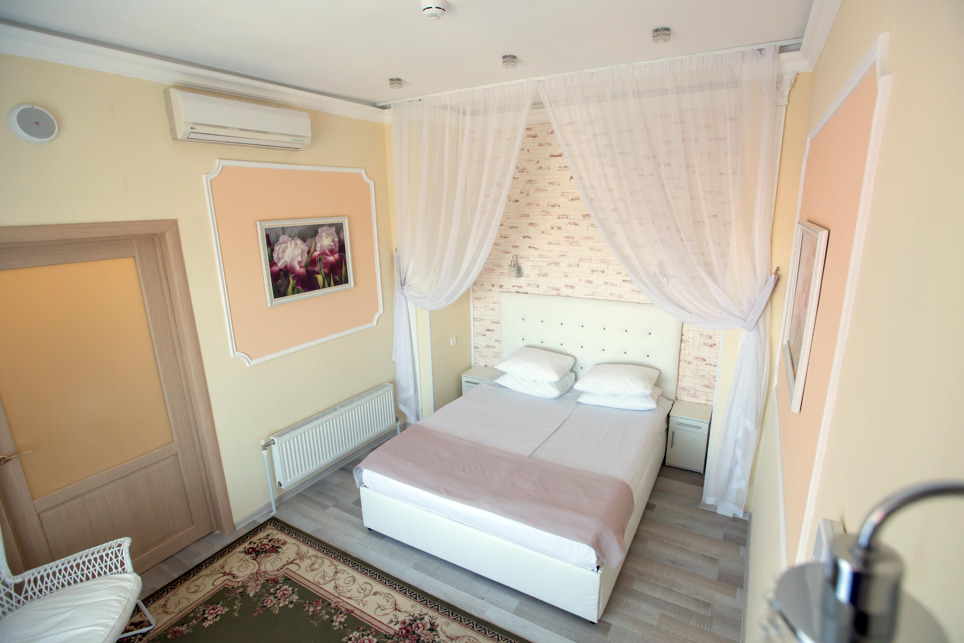 Deluxe Suite with Balcony